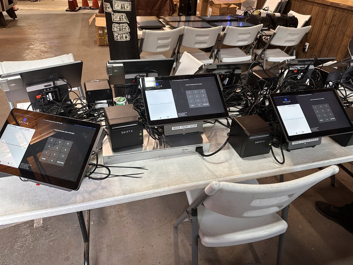 Shift4Gabriel's tweet photo. Cherry Pocket Steak and Seafood in Lake whales is going live with their new @SkyTabPOS system! @Shift4 is upgrading their technology to partner with their growth. https://t.co/Xq6qBC8YAe