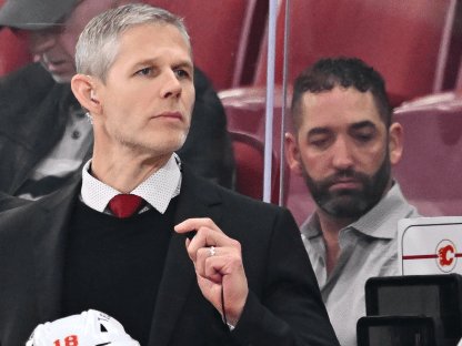HockeyMaritime's tweet photo. News Alert 📰
The Calgary Flames have re-signed assistant coach Cail MacLean to a two-year contract extension.
The Middleton, Nova Scotia native just completed his fifth season behind the Flames bench.
#Flames #NovaScotia #HockeyX #MacLean https://t.co/d0JJKyCopA