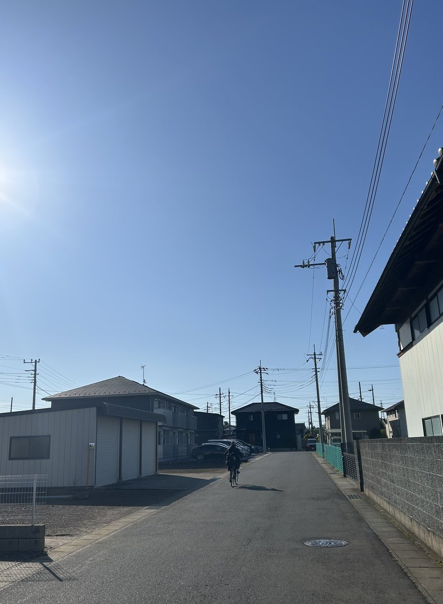 昨日の雨もあがり、快晴になりました。
娘は朝から学校に向かいます。

今日も一日ご安全にお過ごしください。

#大谷明 #ひたちなか市長 #ひたちなか市