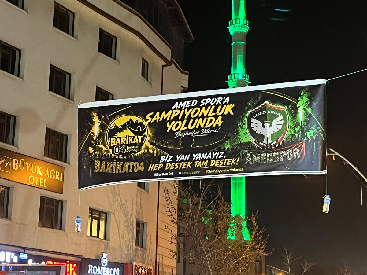 Barikat04 tweet media