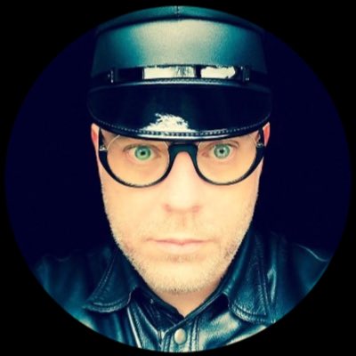 BDSMLIFEST3e's tweet photo. #NewProfilePic https://t.co/1H7EtFD7zm