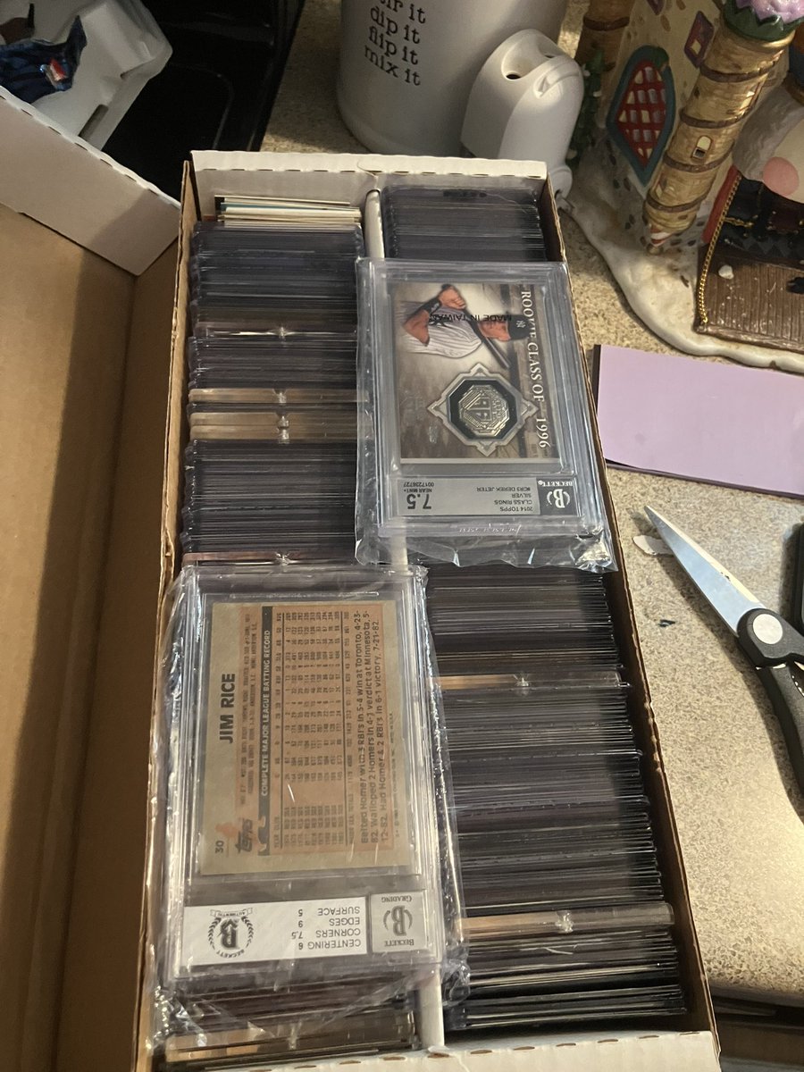 CJ’s Baseball Card Shop tweet media
