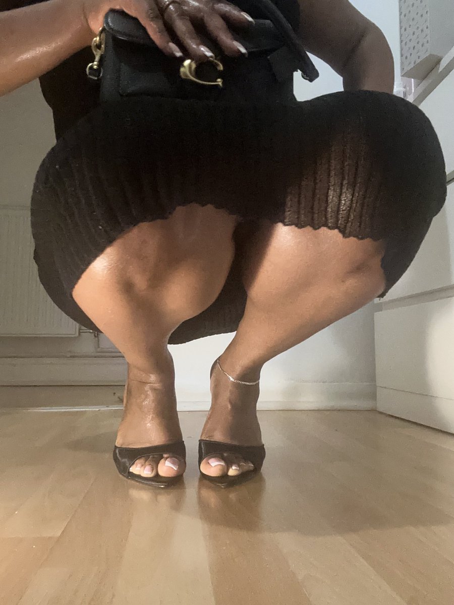 QueenAyz_'s tweet photo. On my way to trample all over this rich man’s face! https://t.co/413UTSkKL2