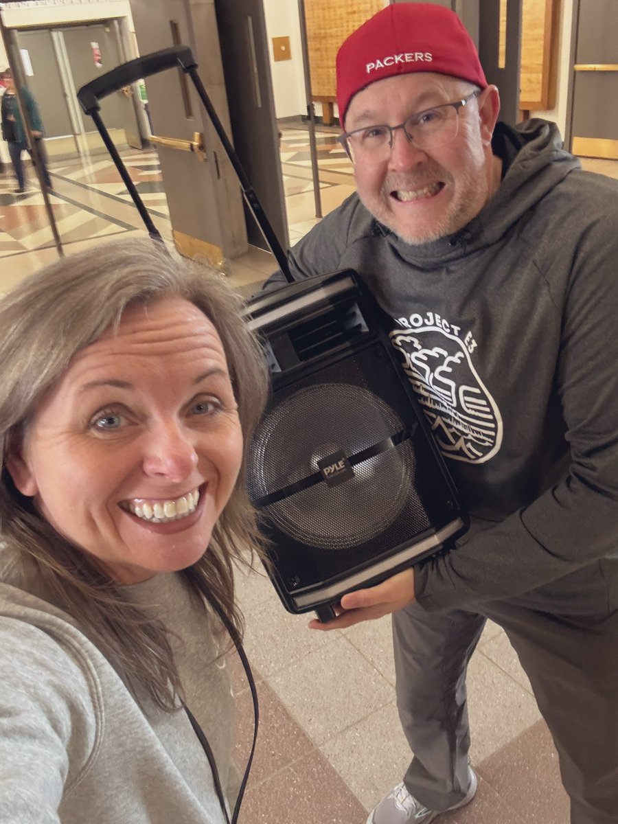 JessicaCabeen's tweet image. Did we? Yes we did…

It’s gonna be MAY…

And yes, we will be using this song as an excuse for a morning dance party.
No regrets :) 🅰️#austinpackers #danceparty