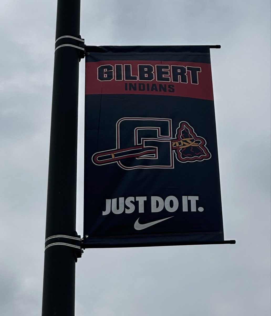 coachdannylewis's tweet photo. Gilbert America! @gilberthsfb @CoachOzzieExume @CoachWalker_15 
Proud of our Bulldogs @MeetzeWynn @krew_morris https://t.co/ivjICdUfPK