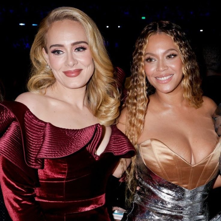 adelelauriebra's tweet image. 🚨 Segundo o insider "ABTLAB", Adele fará uma participação no novo álbum de Beyoncé.

Vocês confiam ou estamos diante de mais um surto coletivo da internet? 👀
