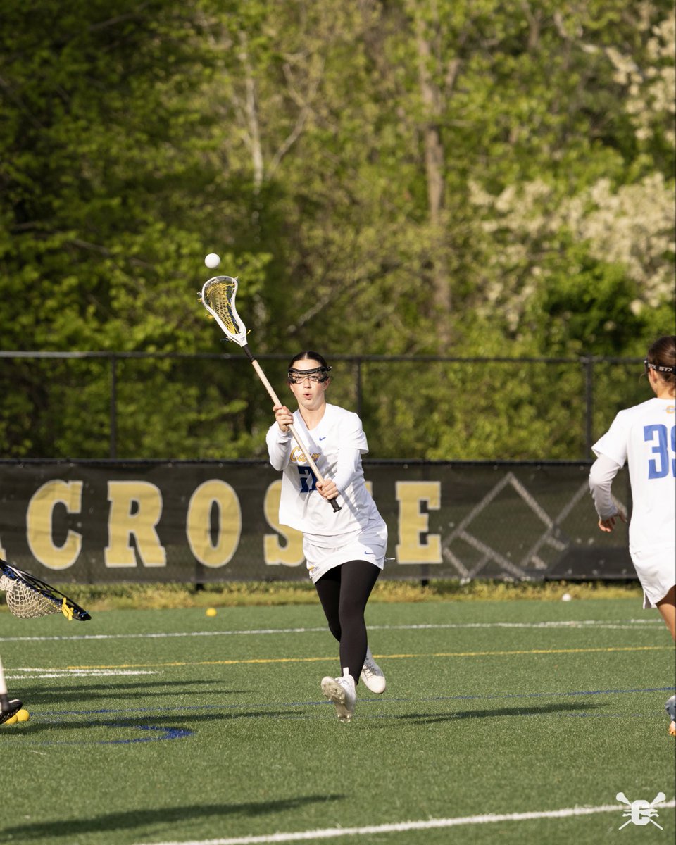 carmelgirlsLAX's tweet photo. All business.
#NGEE https://t.co/ZVIxPS3pa8