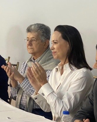 Amigo de su amiga...