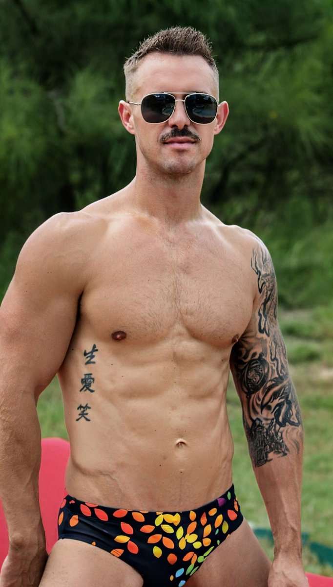 Happy Bulge Swim Co. tweet media