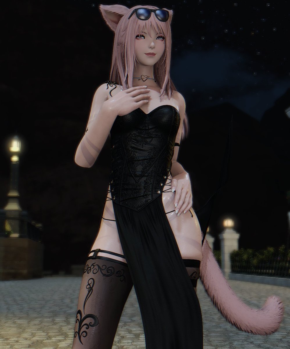 MomoTheMiqo tweet media