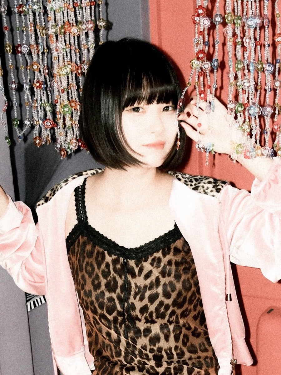憂希 tweet media