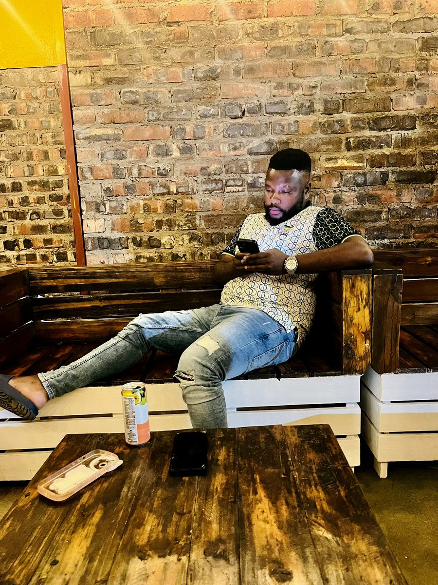-TEDDY THE CROONER⚛️♈️ tweet media