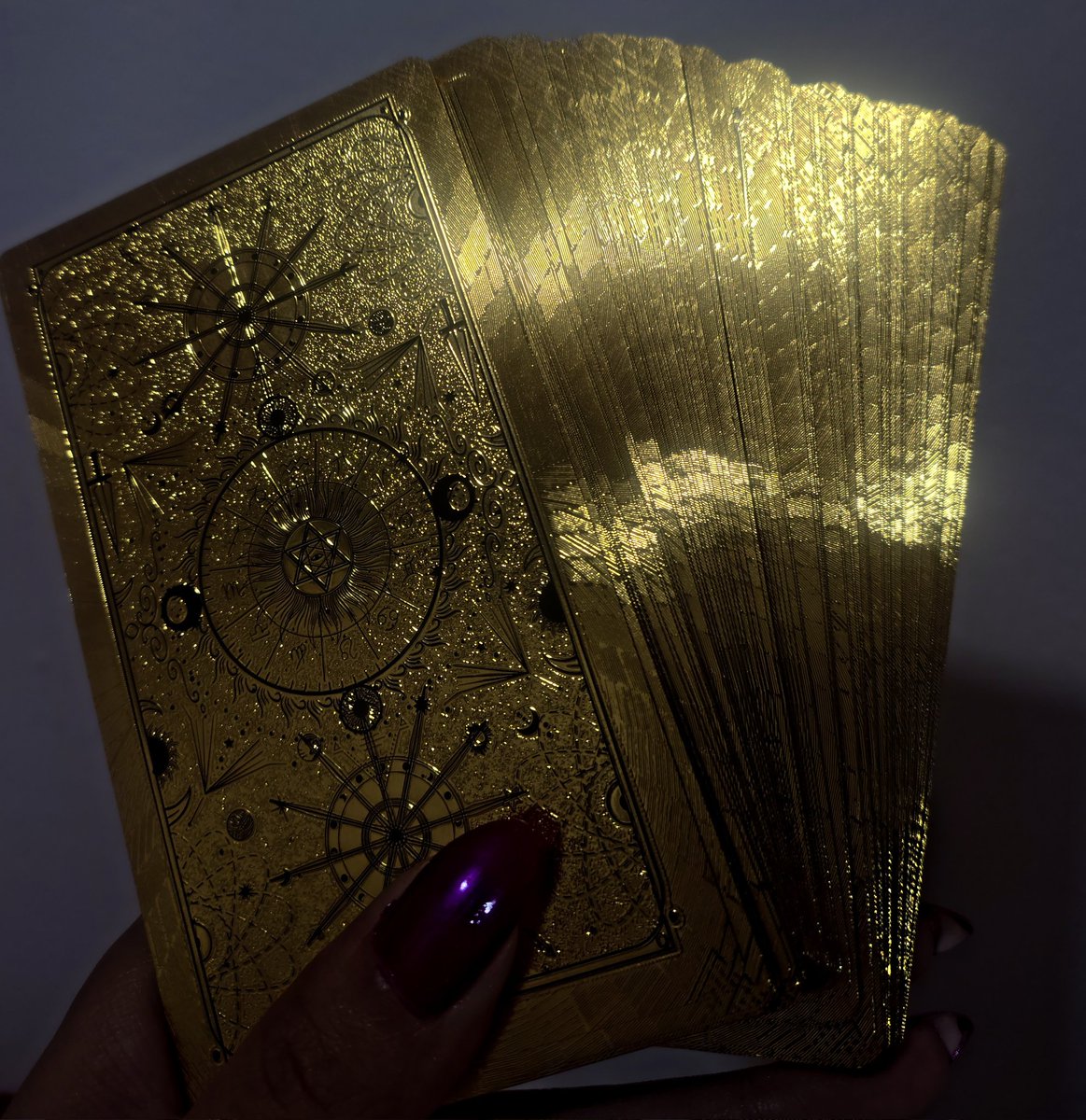amanda⁷ | tarot 🌙 mesa aberta tweet media