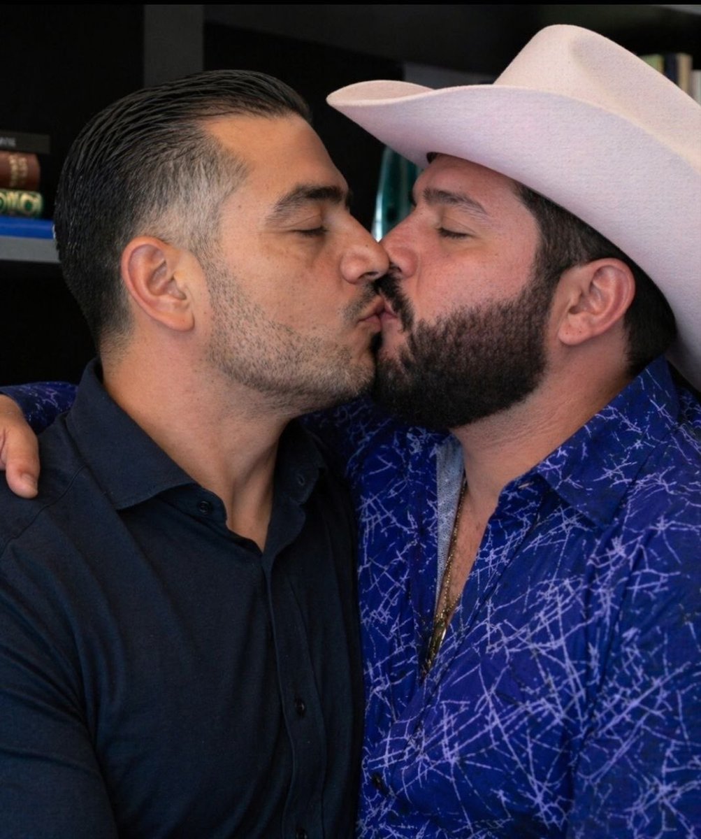 🤠🌈 tweet media