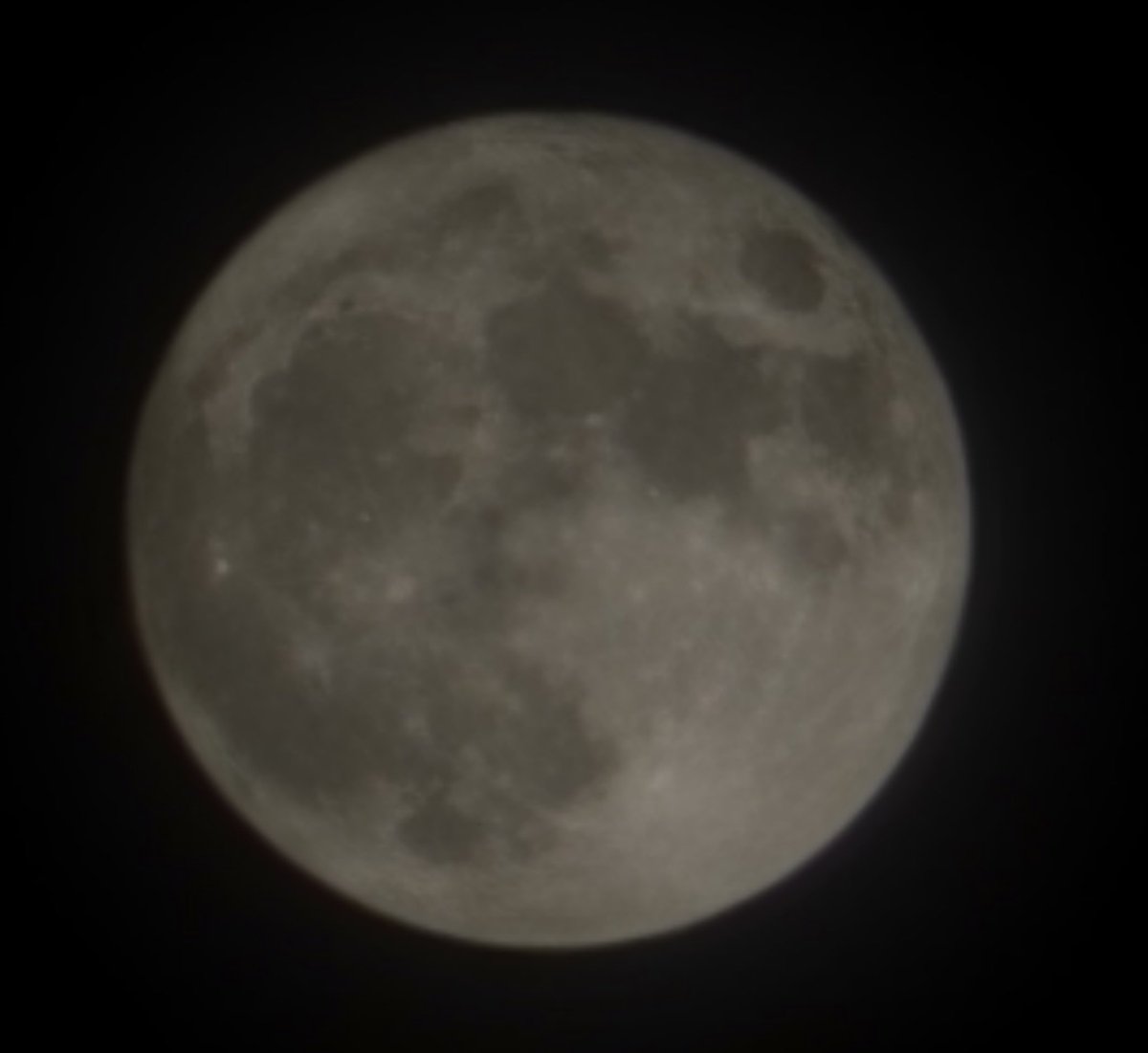 astronomy_dan's tweet photo. Heres some photos of Tonights Full Flower 🌼 moon 🌙 over Wolverhampton West Midlands UK after some Heavy thick clouds now a break on 01/05/26. @MoonHourSocial @BBCStargazing @skyatnightmag @ThePhotoHour @StormHour #FullMoonDay #Fullflowermoon #Flowermoon #fullmoon #Luna #Samsung https://t.co/oJDpjlOTqB
