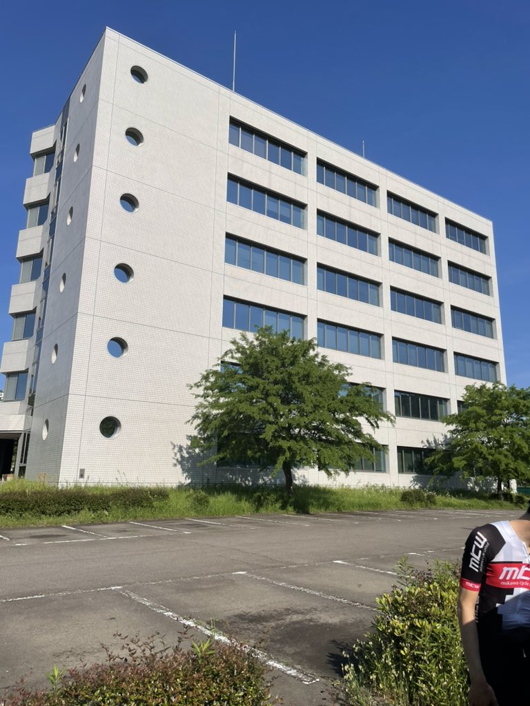 MADONE0209's tweet photo. ここ…どこ…？
(岐阜大学) https://t.co/EFGnF8PRQb