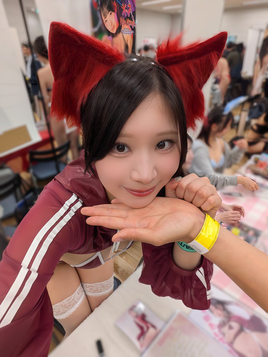 PHARFAITE SHOWCASE 4💎

モデル:純米あやのさん(@ayanopi_

撮らせて頂きました。
初めてお会いしたけどめちゃくちゃ綺麗で可愛いかったです。スタイルも良くて高身長で声までも素敵でした✨
水着もめちゃくちゃ似合ってました‼️
ちなみに手乗りは自分です
#pharfaite_sc 
#Pharfaiteshowcase4
#PSC4 https://t.co/21EhyvlX6x