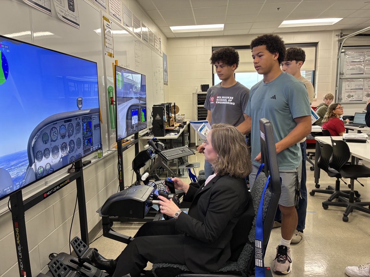 ShorelandLuthHS's tweet image. ✈️ Aerospace in action!

Students coached Lt. Gov. Rodriguez through a flight simulator—showing how classroom learning takes off in real-world applications.

#STEM #PLTW #Aerospace