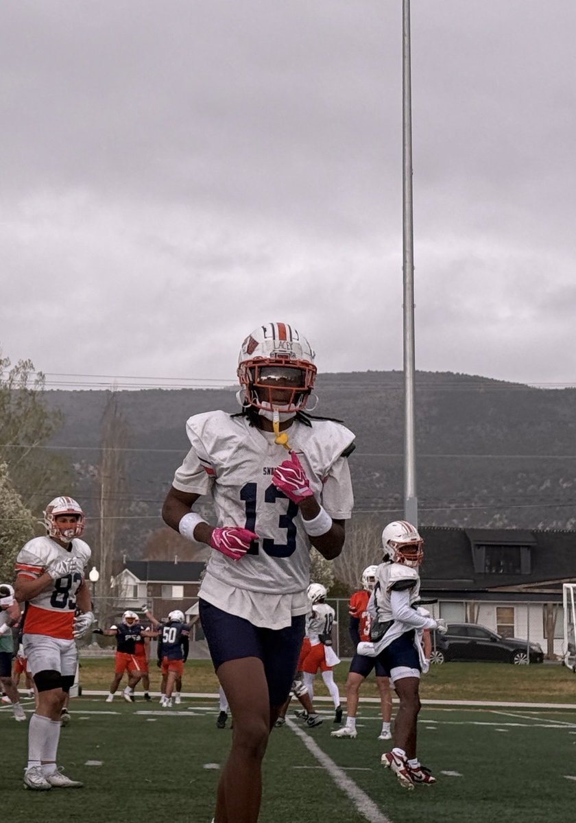 KaNye_Lacey's tweet photo. AGTG! Had a great first spring ball. Excited to keep working and get better.

Freshman JUCO Receiver
6’3 190
Snow College
Spring 2027 Graduate

@Coach_MDixon @SnowCollegeFB @ZacErekson https://t.co/lBOTx1BHS8
