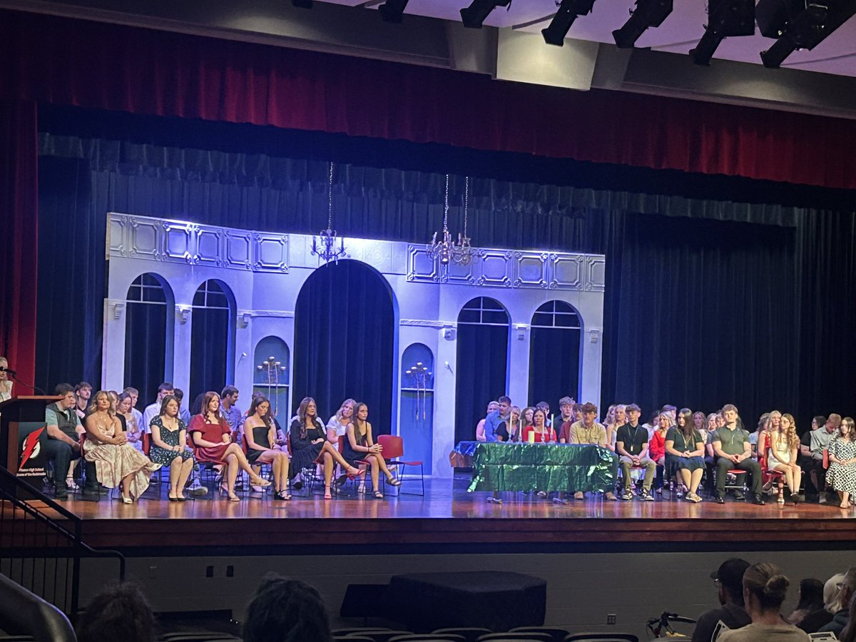 tyler_gullion's tweet photo. National Honor Society induction today!Congratulations to @WyattEliSavage 
Jacob Bryant 
Wyatt Brownfield 
Noah Cooper
 @malachi1522 
  @connor5_8salyer https://t.co/NYnTV3I4Vo