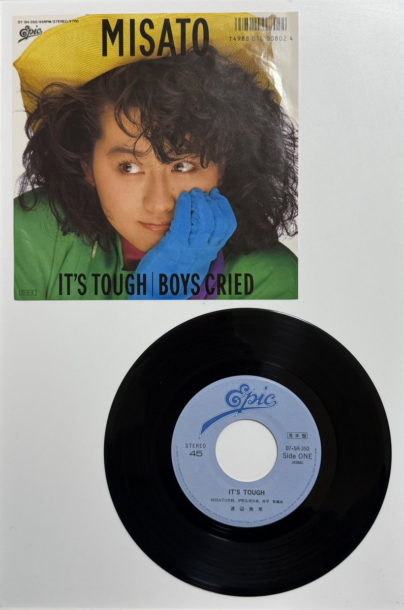 kan2_2010's tweet photo. 今日は渡辺美里さんの『IT'S TOUGH / BOYS CRIED (#あの時からかもしれない)』が発売されて39周年です。
作詞: 渡辺美里さん、作曲: 伊秩弘将さんによる8thシングルで、初の両A面作品です。爽快感溢れるメロディの名曲です。オリコン2位を記録しました。
#渡辺美里
#ITSTOUGH
#BOYSCRIED https://t.co/0a214OM5c5
