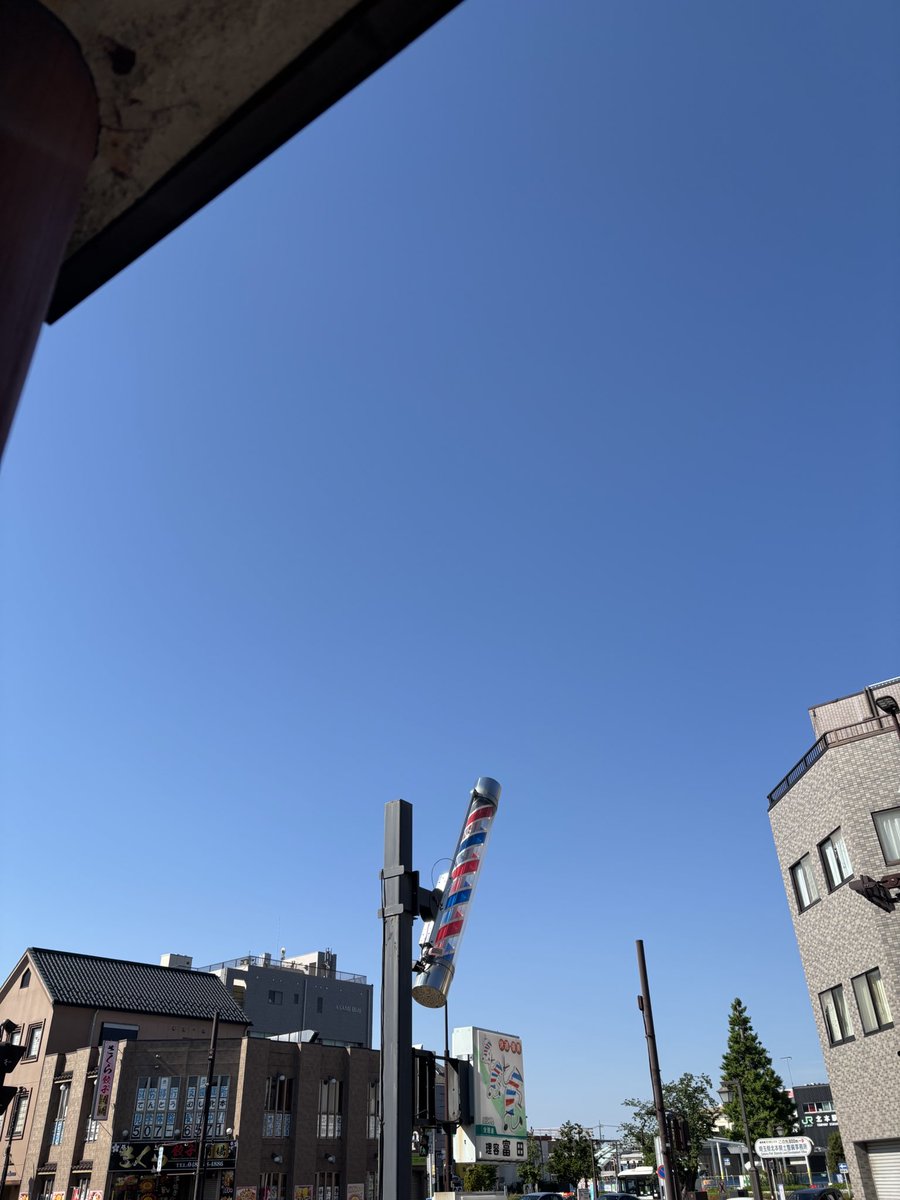 おはようございます☀☀
本日も8:30より営業いたします✂︎
みなさまのご来店をお待ちしてます😄