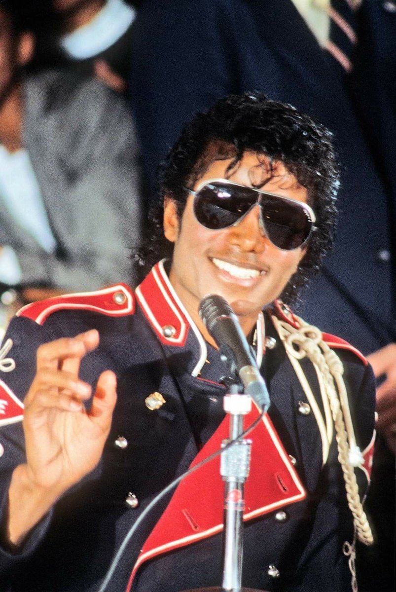 michael jackson daily pics 👑 tweet media