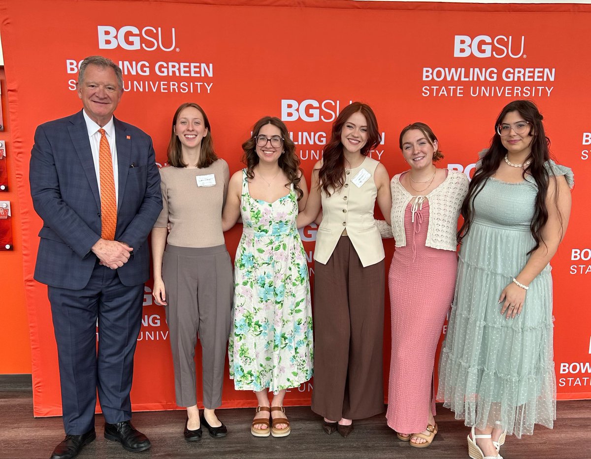 Pres_Rogers's tweet photo. We enjoyed celebrating our President’s Award recipients this afternoon on earning a perfect 4.0 GPA as undergraduate students at @BGSU. We look forward to recognizing these graduates during Saturday’s Commencement ceremony. Congratulations, Falcons! https://t.co/pVYq50TOuz