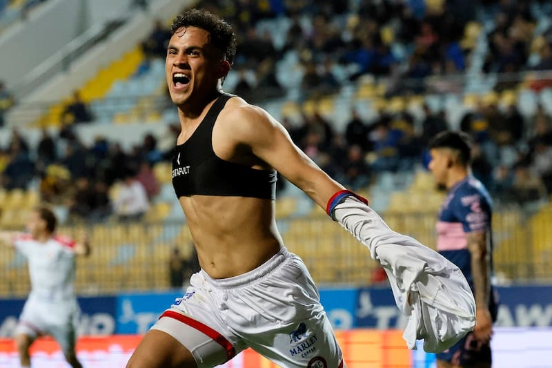 #CruzAzul 🚨🚂
Debido a que las negociaciones con el Toro Fernandez ni van de la mejor manera. 
En Cruz Azul ya tienen nombre para ir este verano y fichar su 9.

Es David Romero delantero de tigre cruz azul en proximos dias podria comenzar gestiones