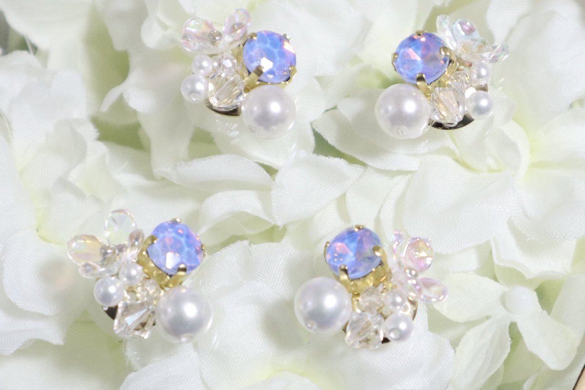 Monet_Aoko's tweet photo. #GWはフォロワーさんが増えるらしい
#ゴールデンウィークSNS展覧��2026
#GWの創作クラスタフォロー祭
キラキラとお花のアクセサリーが大好きです💖 https://t.co/8MuKZUMeXF