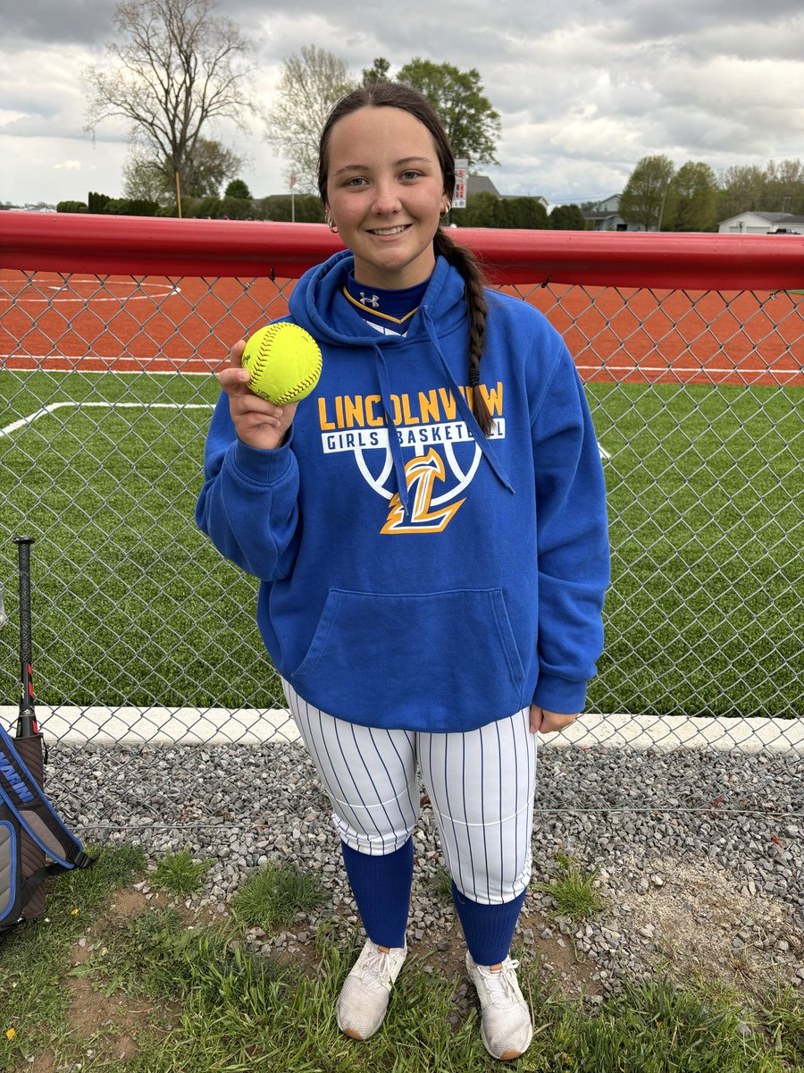 Lview_Softball's tweet photo. The Lancers are now 5-0 in the NWC with a 14-0, win at Grove. @lainey_spear26 went 3-3 with 5 RBIs. Lainey also surpassed 150 career hits! Schwab added 2 hits while Hoaglin and Hammons each drove in a pair of runs. Sophia Brickner hit her first career home run! https://t.co/nzWReEe7lQ