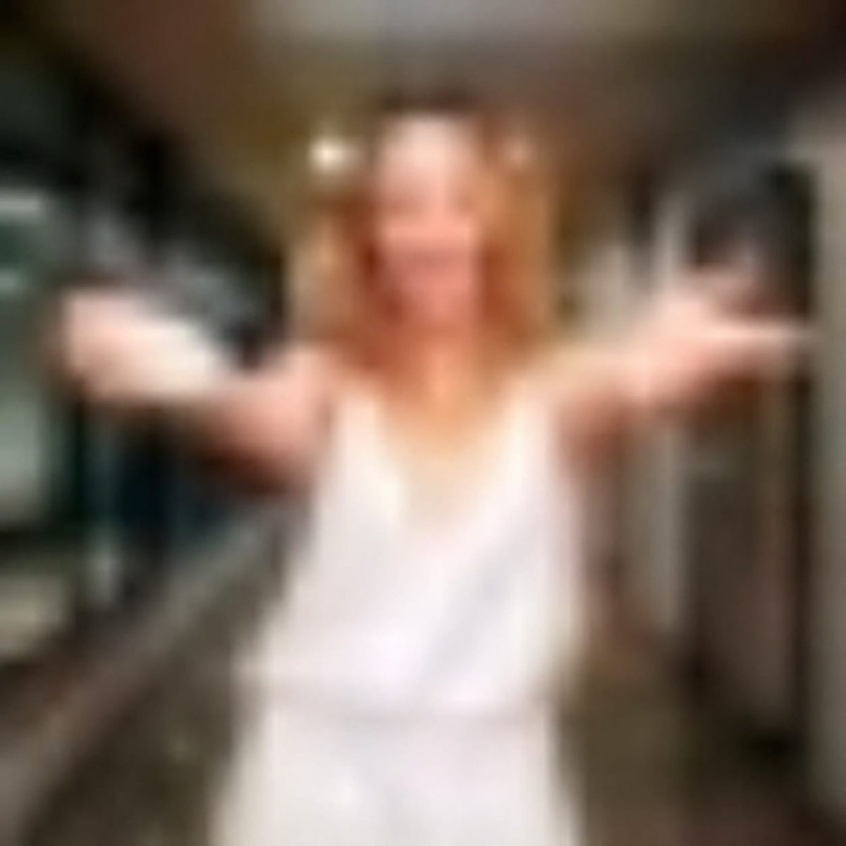babooshka #AnaCampeã tweet media