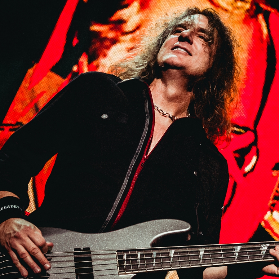 TODDCastPodcast's tweet image. 41 minutes with former @Megadeth  bassist David Ellefson! We talked #KISS, #DannyMcBride shows, #nostalgia, family, #TheBeatles &amp;amp; lots more in this #podcast! 

ow.ly/AhX130r1tTk
