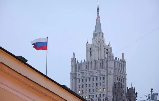 ferozwala's tweet image. 🚨The US, Britain, and France are involving non-nuclear allies in destabilisation plots – Russian Foreign Ministry 

#Russia #MFA 
@sputnik_ar