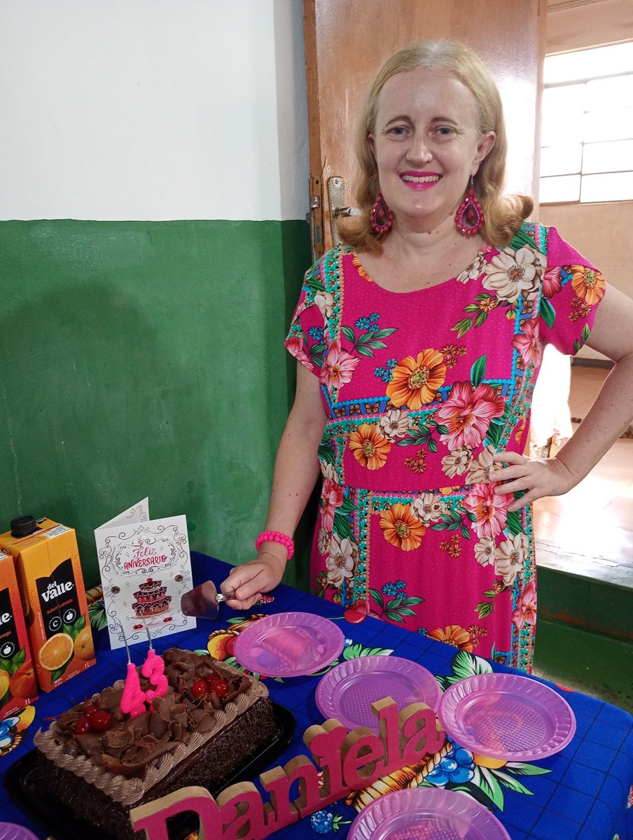 DanieladeAmaral's tweet photo. Comemorando meu Aniversário nessa Segunda Dia 27 de Abril 🎂🥰🙂 https://t.co/Og8qXxi1Jm