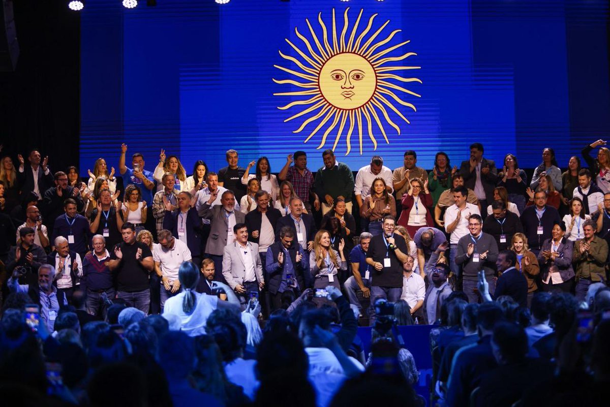 🇦🇷✌️ UN PERONISMO FEDERAL SE PONE EN MARCHA PARA CONSTRUIR UNA ALTERNATIVA NACIONAL  

Este Día del Trabajador nos reunimos en #ParqueNorte para el encuentro #ElPeronismoDebate, una jornada que marca el punto de partida para reconstruir una alternativa nacional federal y