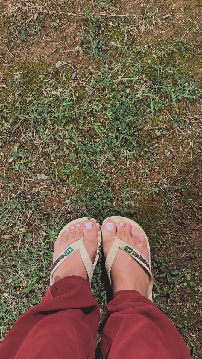 feetlimma_ tweet media