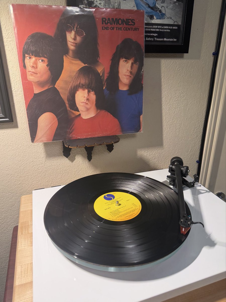 matt_matth's tweet image. Ramones – End Of The Century
1980, Sire Records org
#NowPlaying