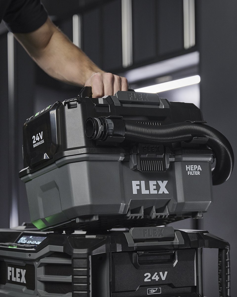 FLEXpowerna's tweet photo. Dominate dust and debris with the new STACK PACK™ compatible 2.5 Gallon Wet/Dry Vacuum. https://t.co/xnk4Wz3j71