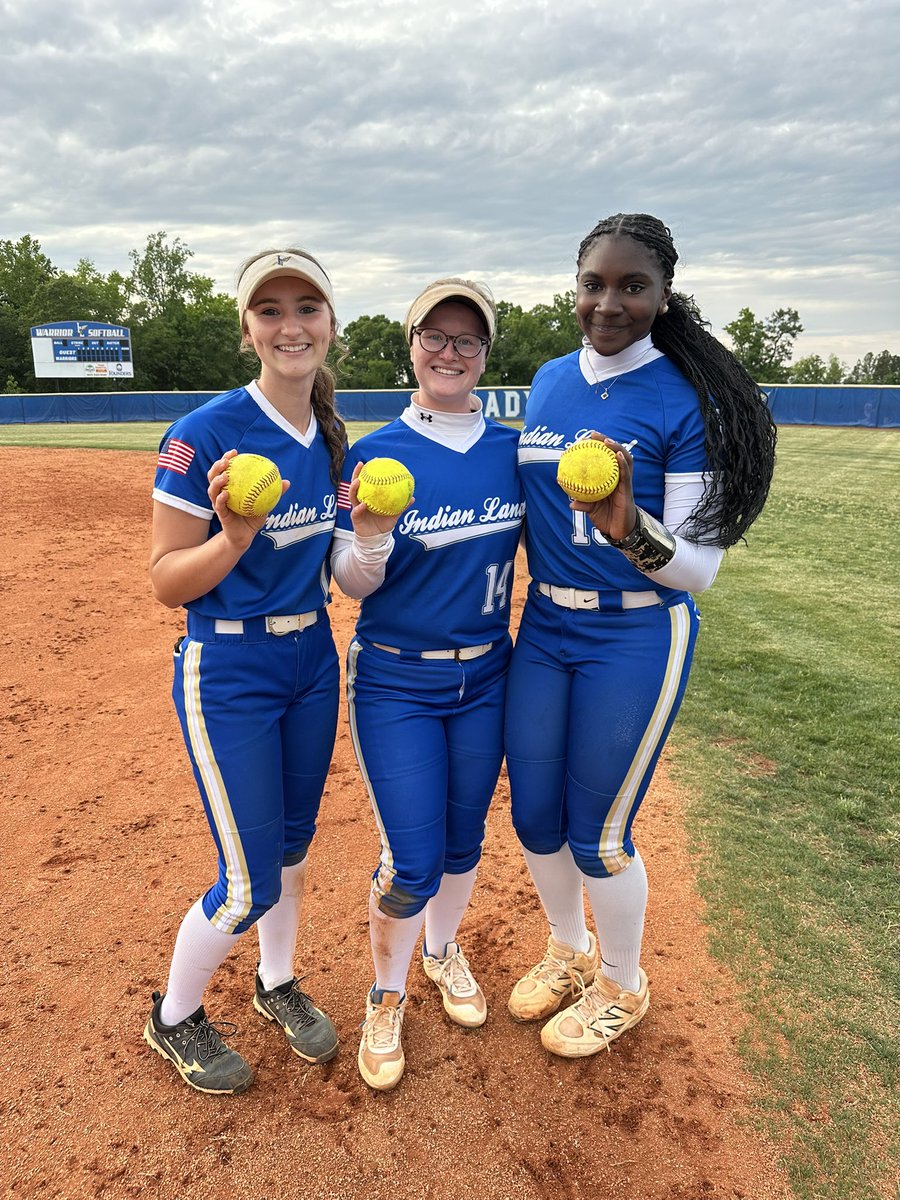ILSoftball tweet media