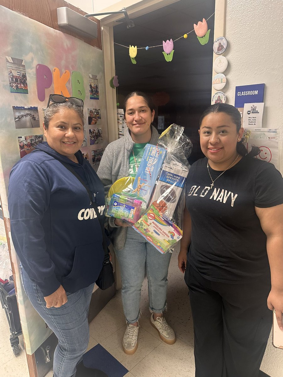 Sylvia Mendez CREW Leadership Academy tweet media