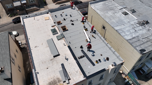 RoofingAstoria's tweet image. What looks like a minor spot could be early roof damage. 
Astoria Roofing fixed hidden moisture issues before they spread. Schedule a repair check today.
.
#AstoriaRoofing #Astoria #QueensNY #RoofRepair #RoofLeak #FlatRoof
