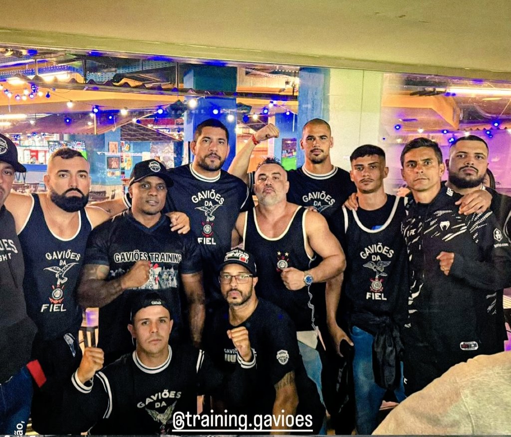 Hospício 1910 🦅 tweet media