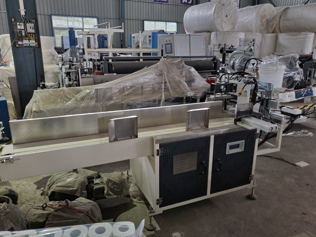 HenanFuyuan's tweet image. Multifunctional Napkin Wrapping Machine！
Compact and tidy packaging, low noise, durable and easy maintenance.#PackagingSolution #TissuePacking #IndustrialEquipment #fyp