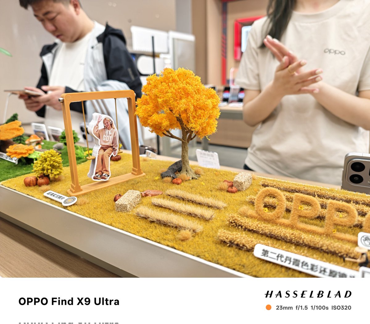 Xavvyro's tweet photo. @Frankforphones I also noticed lower 200MP quality on X9U compared to X300U

I tested this yesterday in the oppo store and the size ratio of the object is the same on X9U and X300U to eliminate the advantage of X300U 35mm

And this was on still object with good lighting

Left Vivo, Right Oppo https://t.co/0p0UTq1ISa