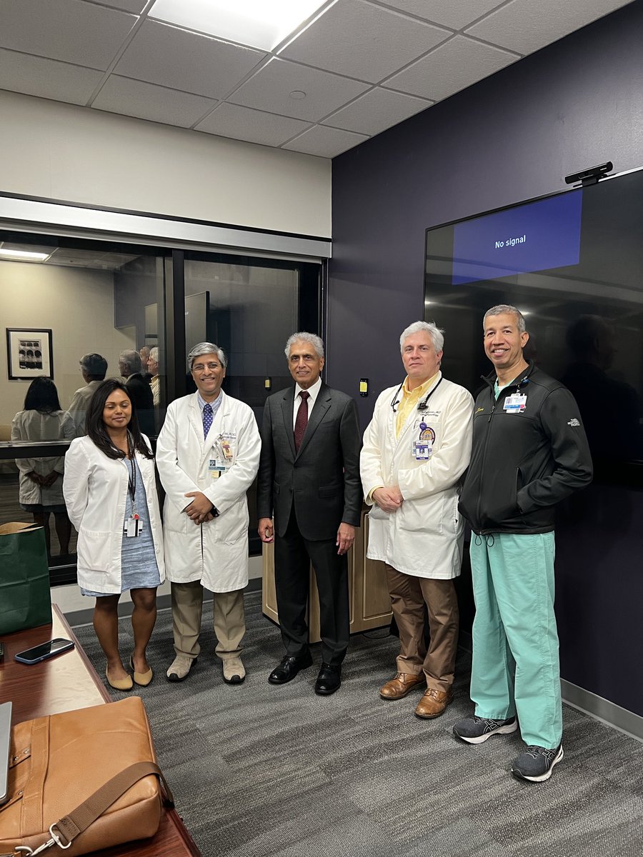 CASivaram1's tweet photo. 🫀🎓🫀
✅ Enjoyed meeting &amp; interacting with LSU New Orleans cardiology fellows today
✅ Thank you @MehnazRahmanMD, Dr. Neeraj Jain &amp; Dr. Paul LeLorier for your hospitality
@iamritu 
@acc_oklahoma 
@HeartOTXHeartMD 
@DrJMarine 
@DrMarthaGulati 
@DavidWienerMD 
@Hragy https://t.co/txud8jY0uI