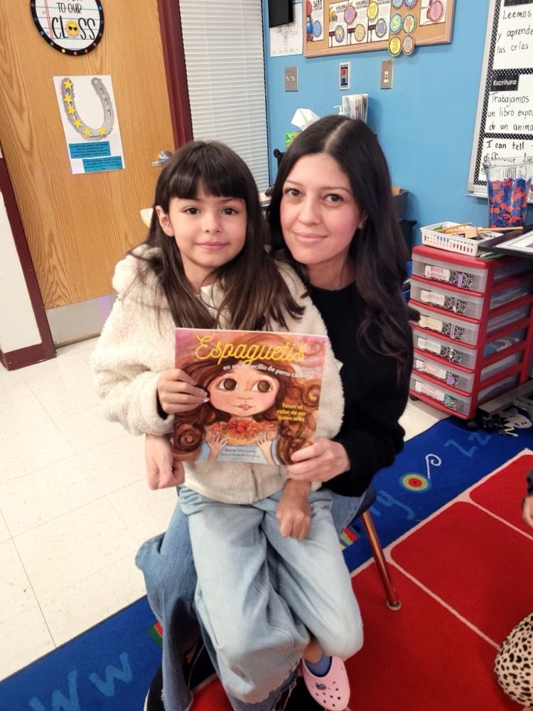 MartinMustangs1's tweet photo. We loved having our second grade mystery reader today! Thank you!#Mustangsmakeithappen https://t.co/deM0MuZQVU