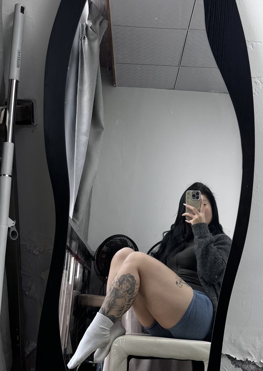 大屁股健身婊集中营 tweet media