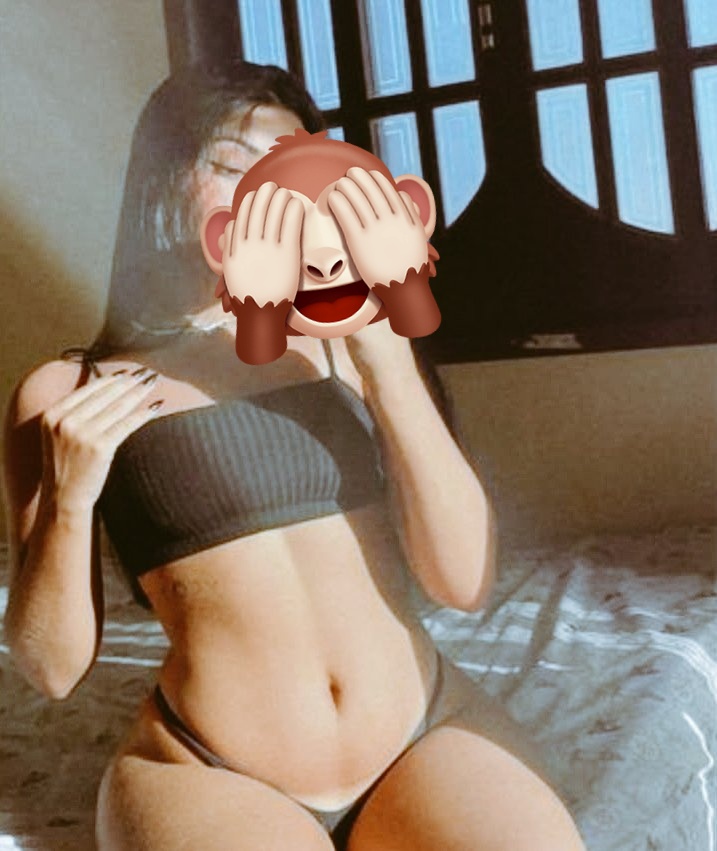 ashley 🐝💲 tweet media