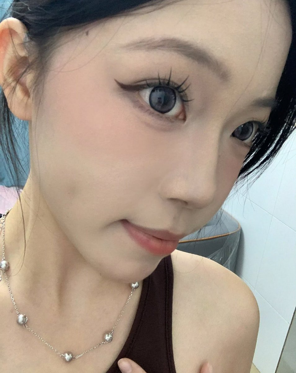 没有男人活不了 tweet media